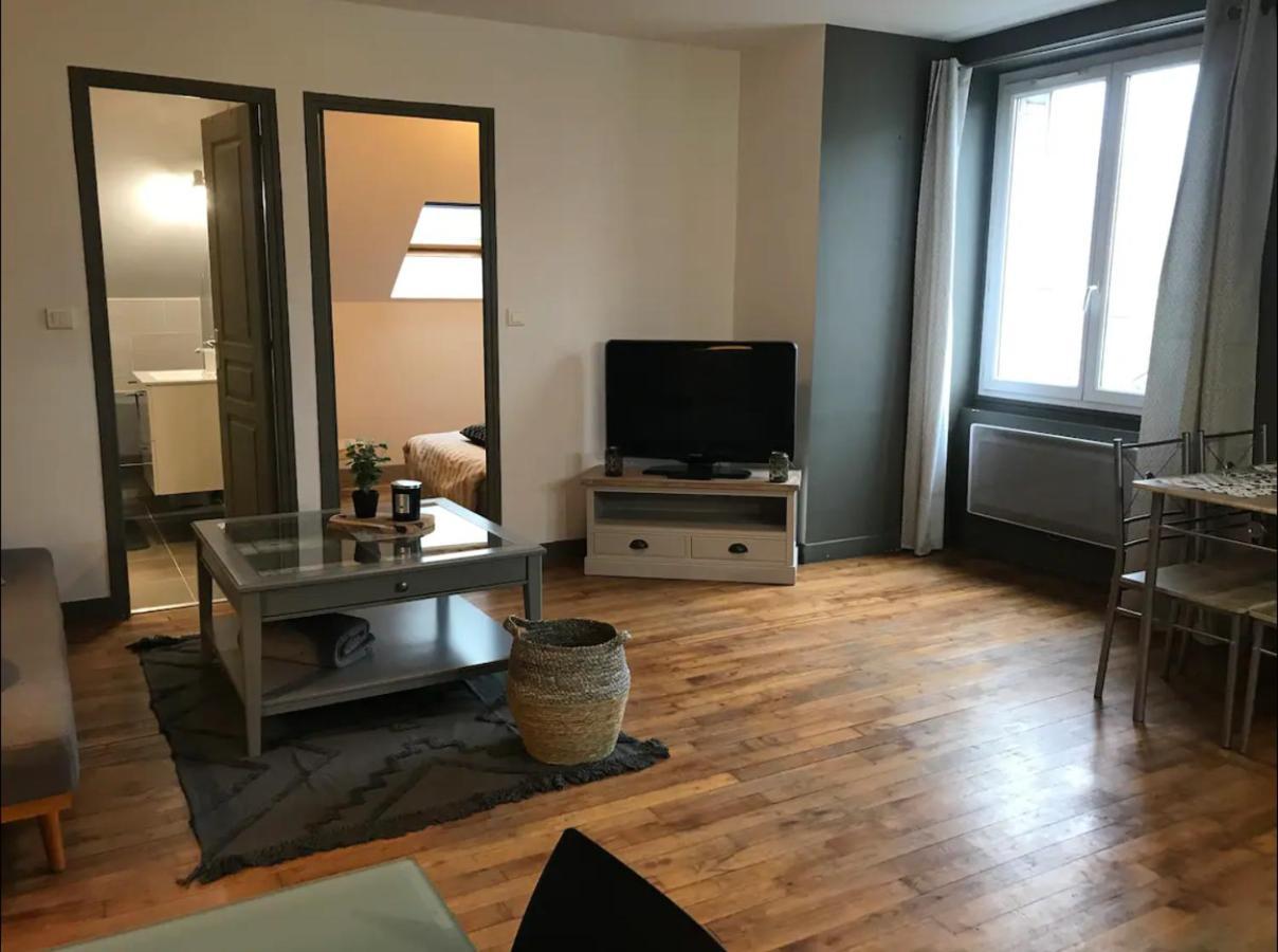 Logement A Brive, Proche Centre-Ville Et Gare, Avec Climatisation - Internet Fibre - Stationnements Gratuit Exterior photo